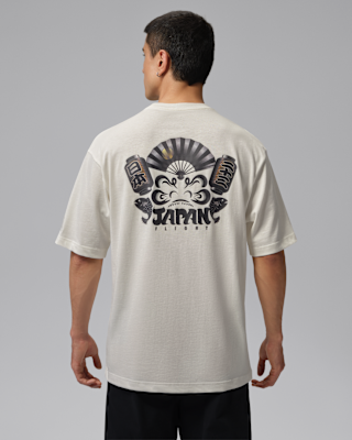 Jordan Men's T-Shirt. Nike JP